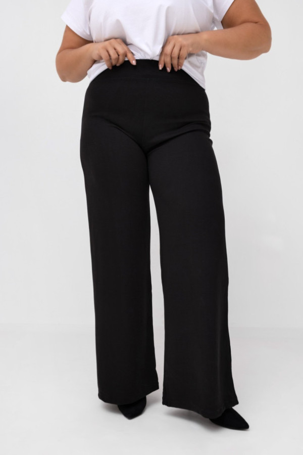 Masełkowe szerokie spodnie plus size w kolorze czarnym bruto