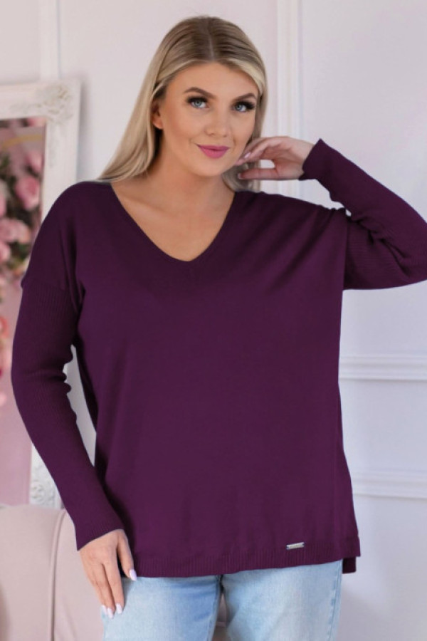 Lekki sweter damski w kolorze śliwkowym v-dekolt naszywka prążkowane rękawy gema