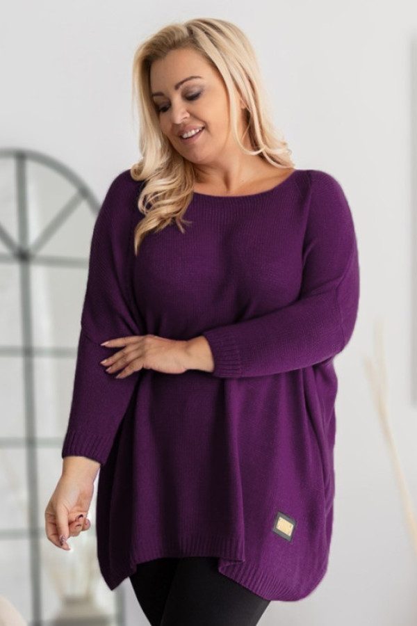 Mega oversize sweter damski w kolorze śliwkowym ażur naszywka shape