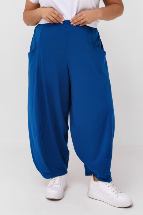 Szerokie spodnie damskie balloon w kolorze kobaltowym kieszenie padro