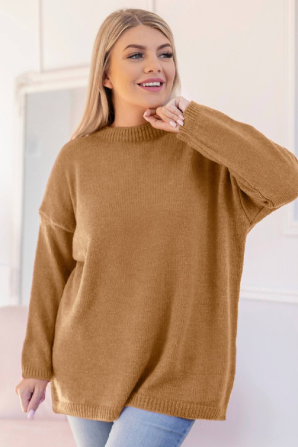 Sweter damski plus size w kolorze camelowym okrągły dekolt ruby