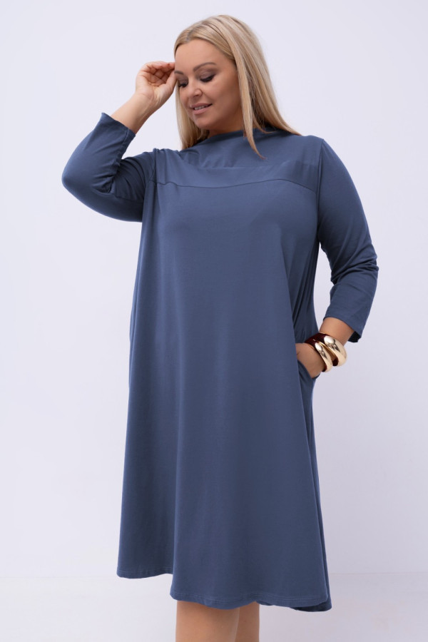 Rozkloszowana sukienka ze stójką plus size w kolorze denim kieszenie treya