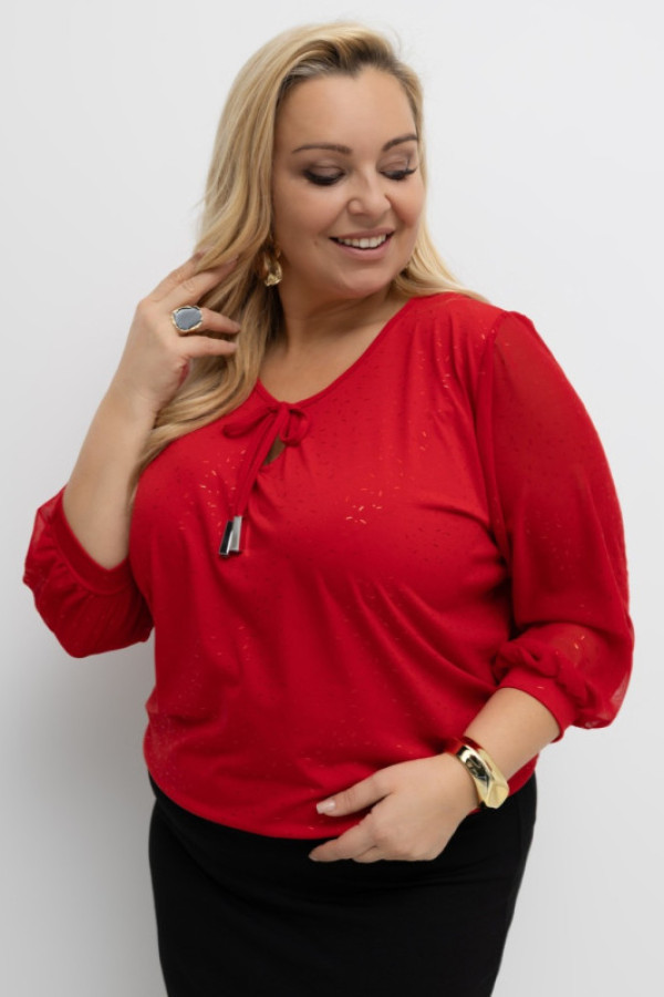 Bluzka plus size w kolorze czerwonym sznurowany dekolt szyfonowe rękawy 3/4 kreseczki lori