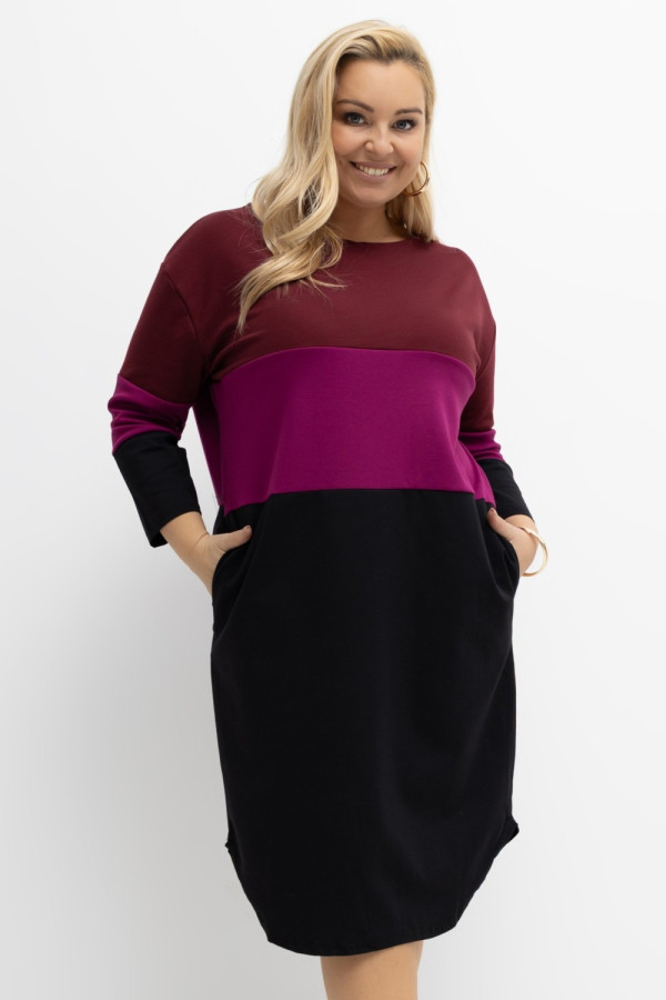 Trójkolorowa sukienka plus size w kolorze burgundowym rękawy 3/4 kieszenie edyta