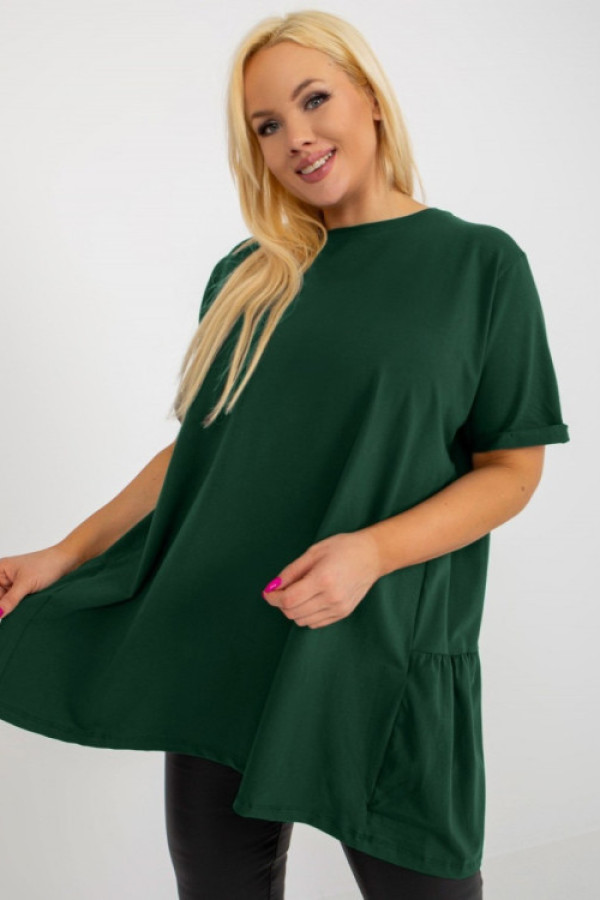 Tunika plus size w kolorze butelkowej zieleni tył falbany kubana