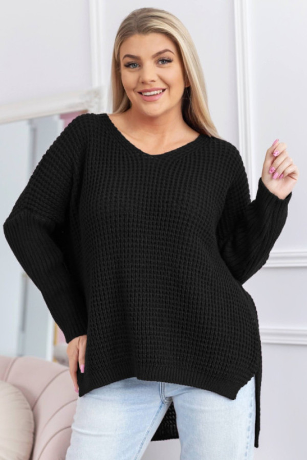 Sweter damski oversize w kolorze czarnym dekolt w serek dłuższy tył diego