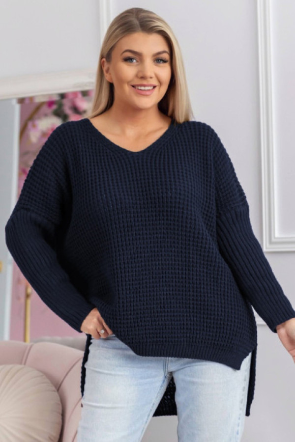 Sweter damski oversize w kolorze granatowym dekolt w serek dłuższy tył diego