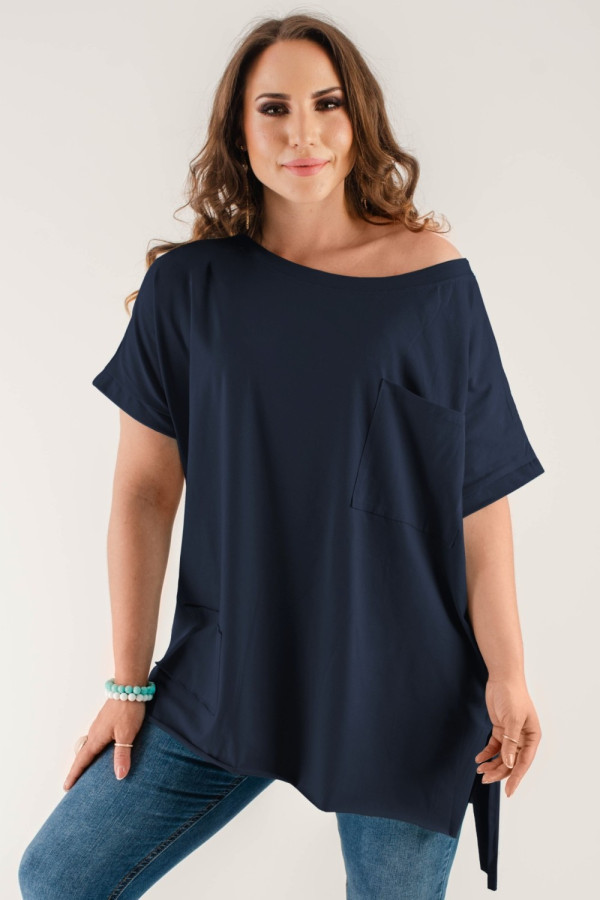 Bluzka oversize w kolorze granatowym dłuższy tył kieszeń tanisha