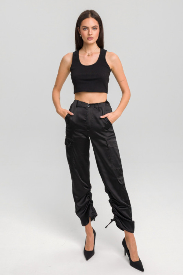 Spodnie zen – satynowe cargo z wiązaniem