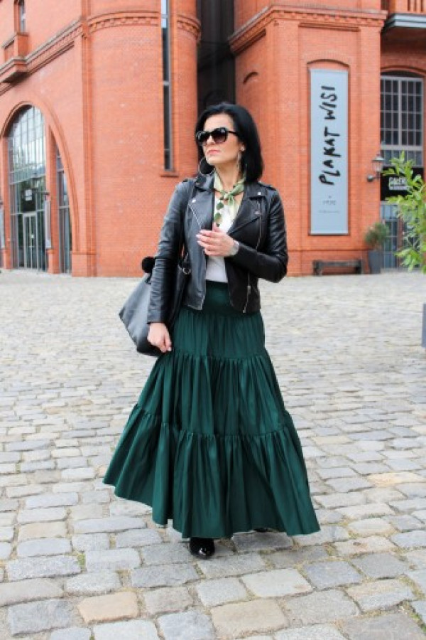 Spódnica maxi długa zielona satyna sara