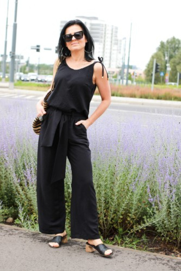 Czarne spodnie z szerokimi nogawkami walencja