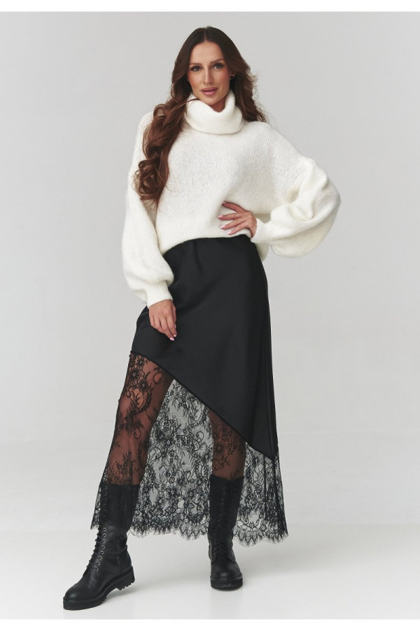 Spódnica z koronkowym wykończeniem czarna c22