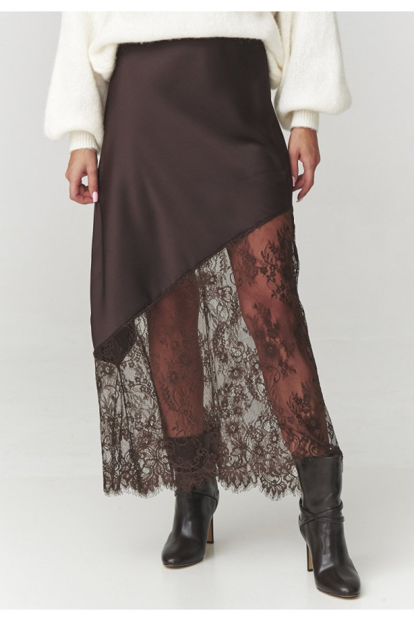 Spódnica z koronkowym wykończeniem czekoladowa c22