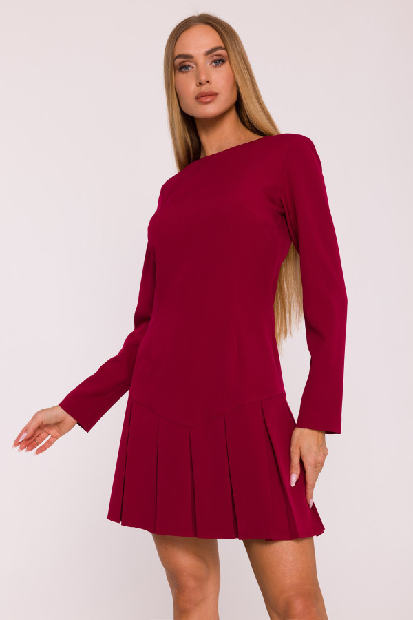 Elegancka sukienka mini z kontrafałdami - bordowa