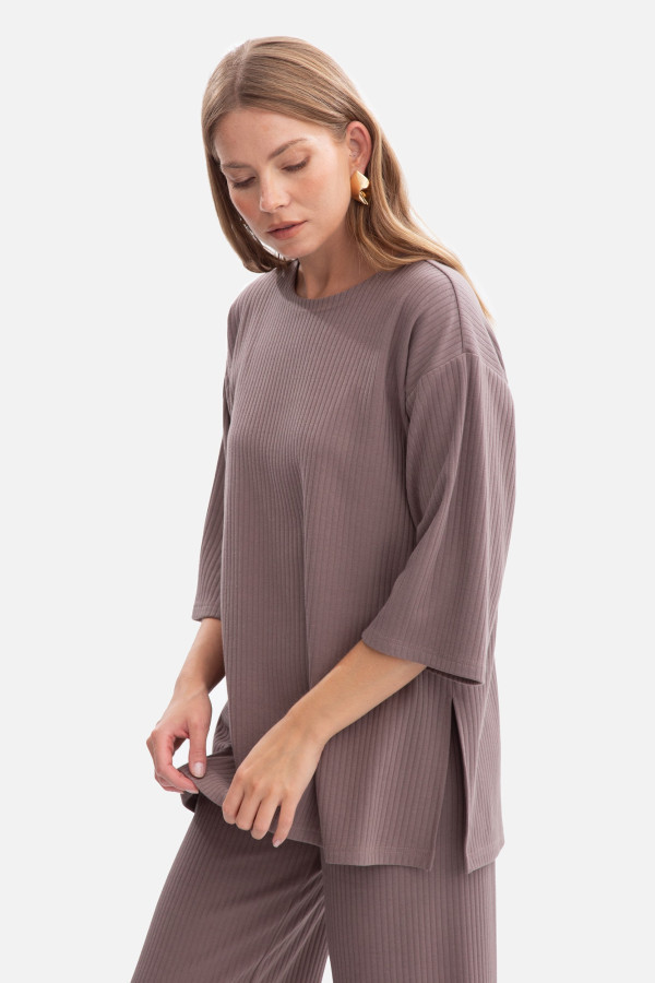 Bluzka oversize z dzianiny prążkowanej - kakaowa