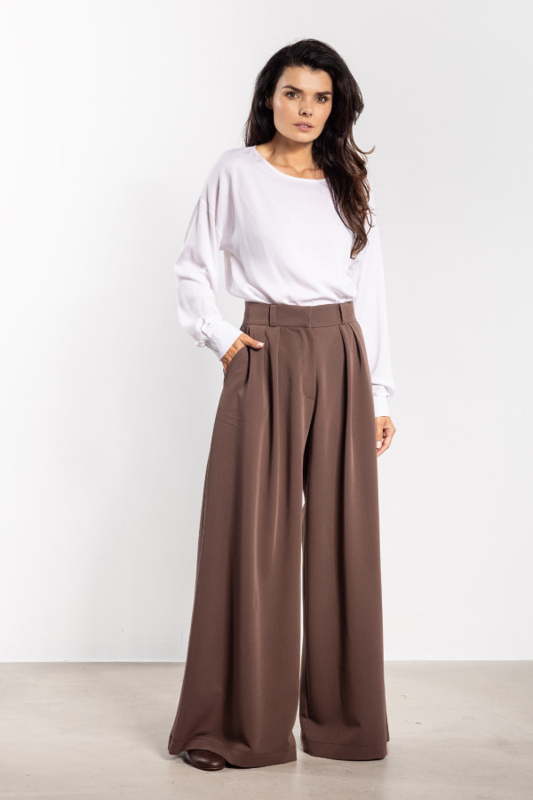 Spodnie damskie z szerokimi nogawkami i wysokim stanem - czekoladowe