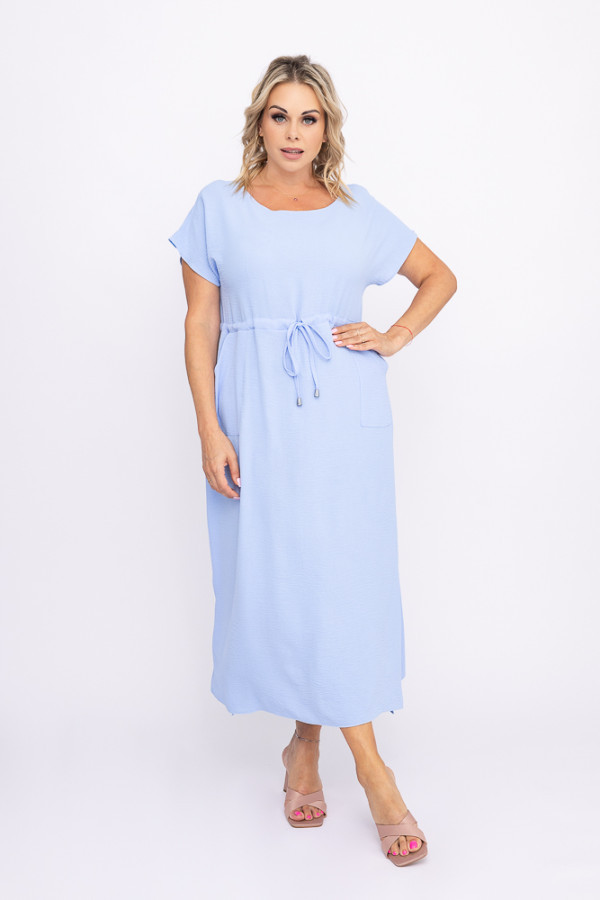 Błękitna sukienka pirmeno