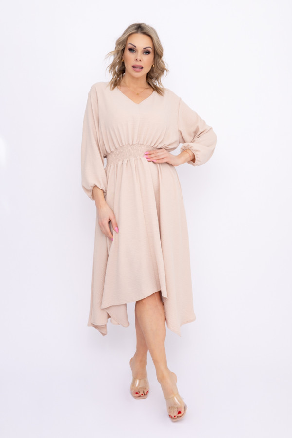 Jasnobeżowa sukienka z marszczeniem milio