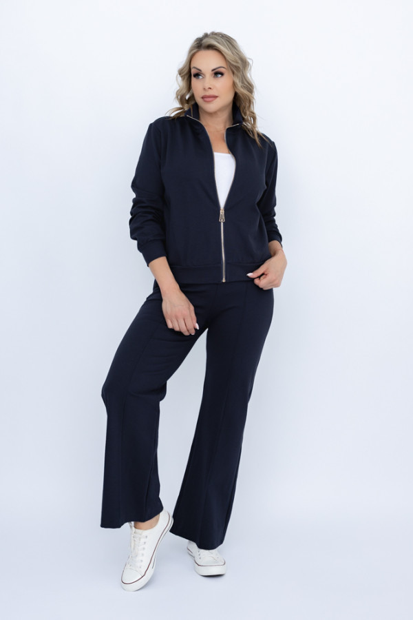 Granatowy dres teruzio