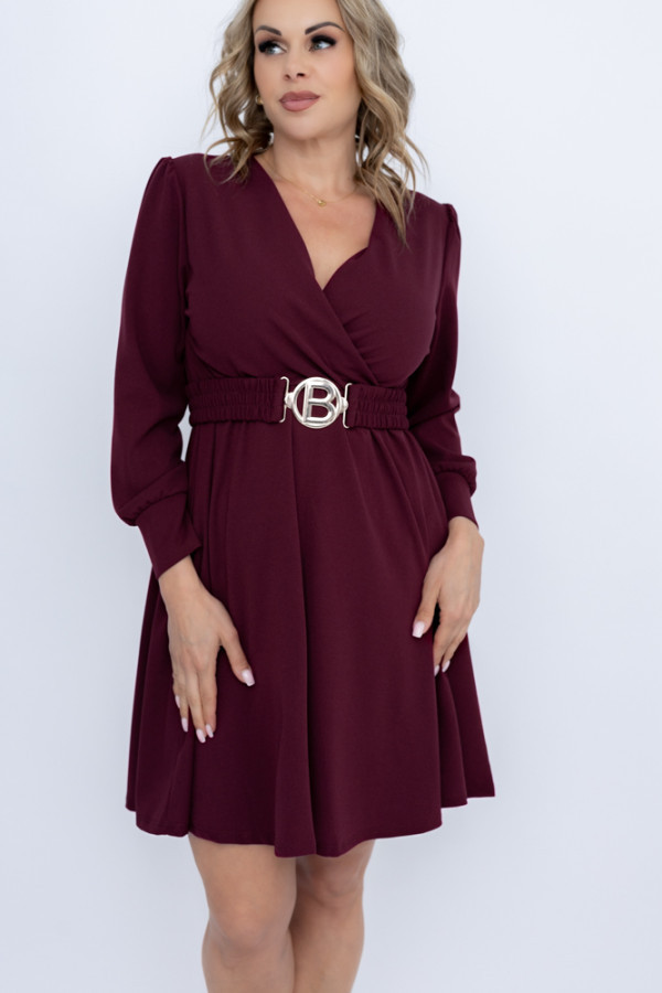 Wiśniowa sukienka z paskiem sarmania