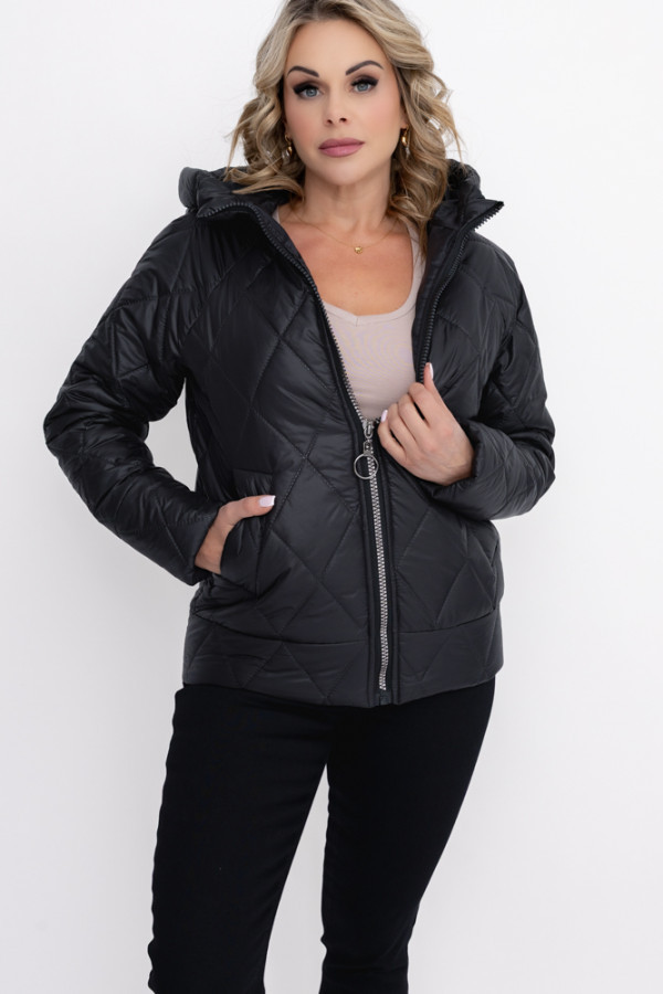 Czarna kurtka pikowana z kapturem mermendi
