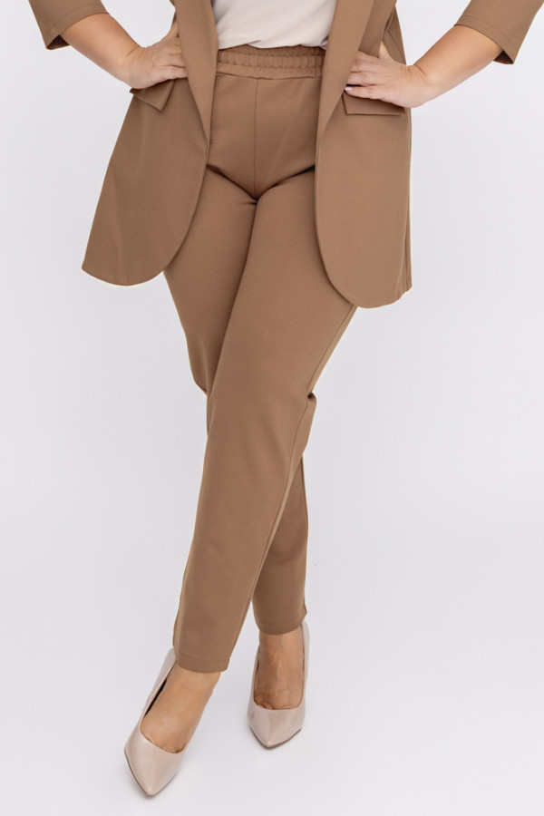 Brązowe spodnie cinta