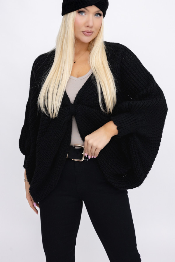 Czarne bolerko sweterkowe bermen