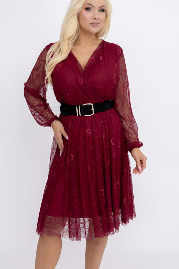Bordowa sukienka koronkowa dobori