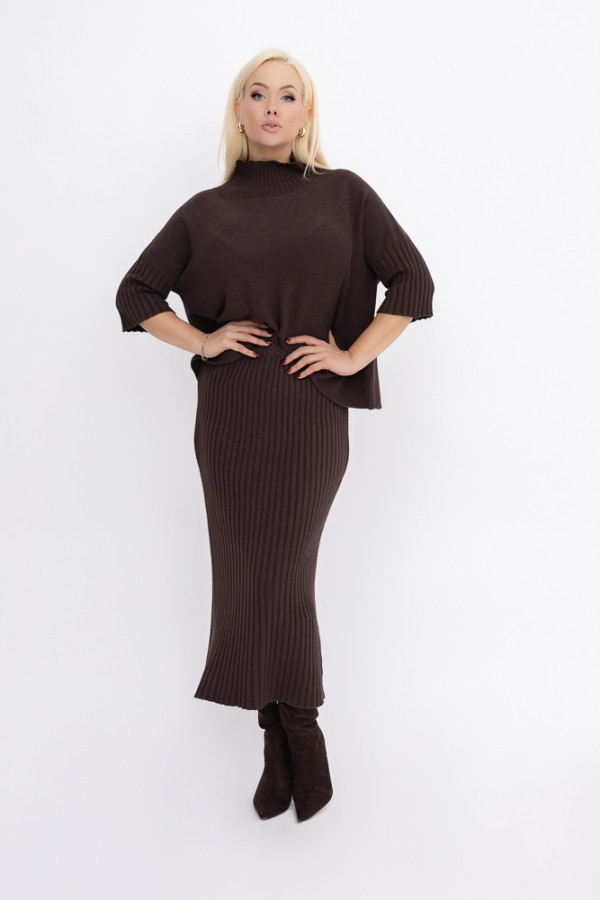 Czekoladowy komplet sweterkowy volien