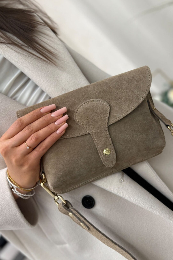 Torebka mała listonoszka zamszowa mocha z klapką xl