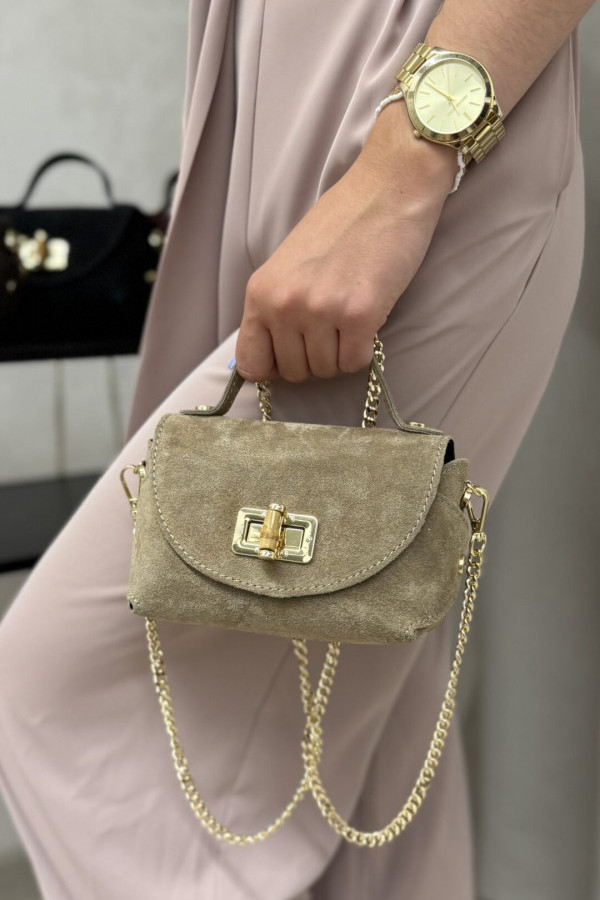 Torebka wena mała listonoszka zamszowa beżowa z klapką laura biaggi