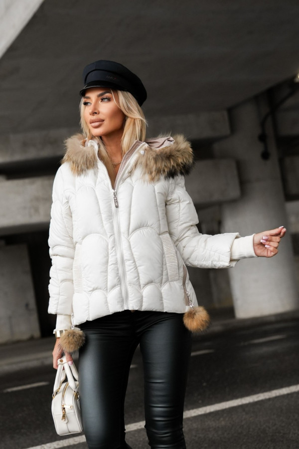 Kurtka parker z kapturem zdobiona futerkiem ecru-beżowa