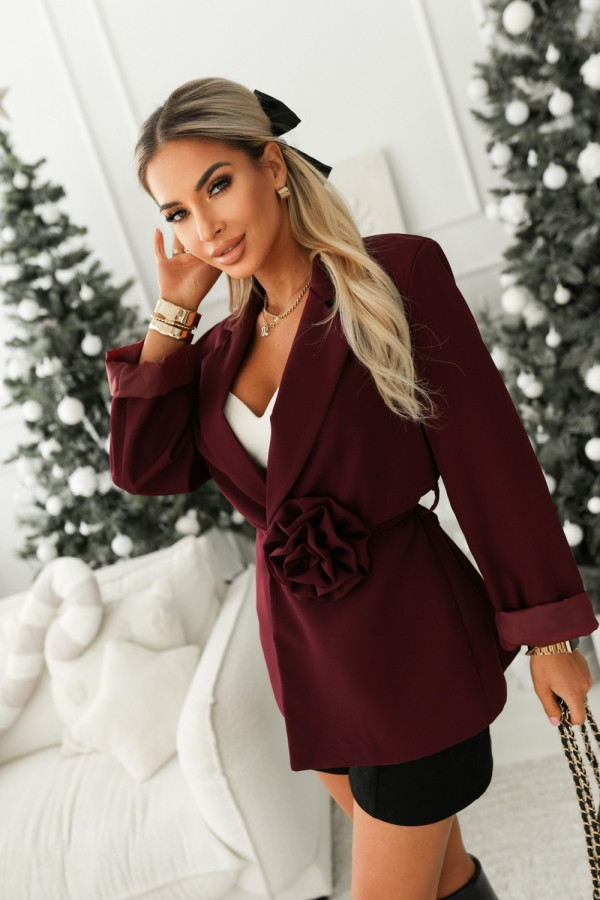 Marynarka z kołnierzykiem z ozdobnym paskiem z różą jagodowa