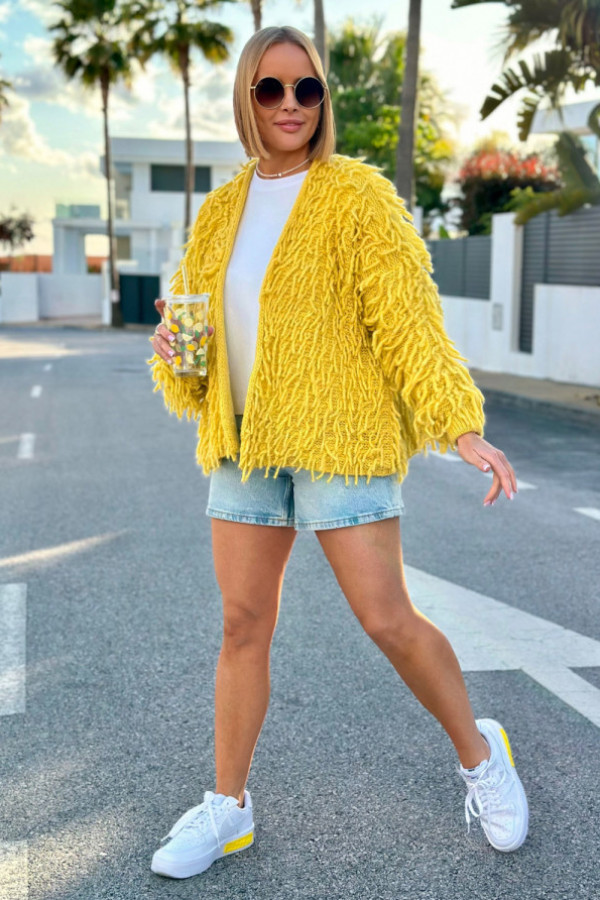 Krótki kardigan z frędzlami frangia cytryna