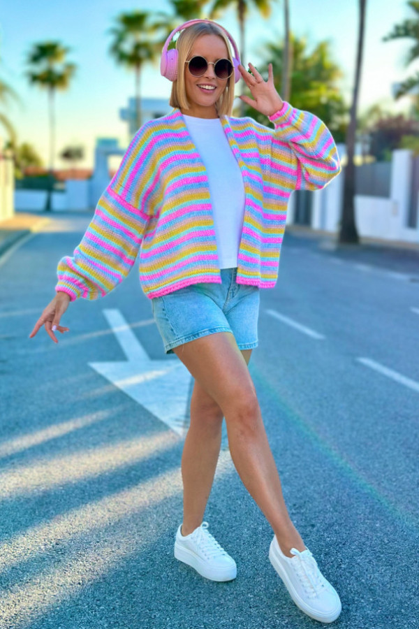 Krótki kardigan pinacolada baby róż-jasny turkus