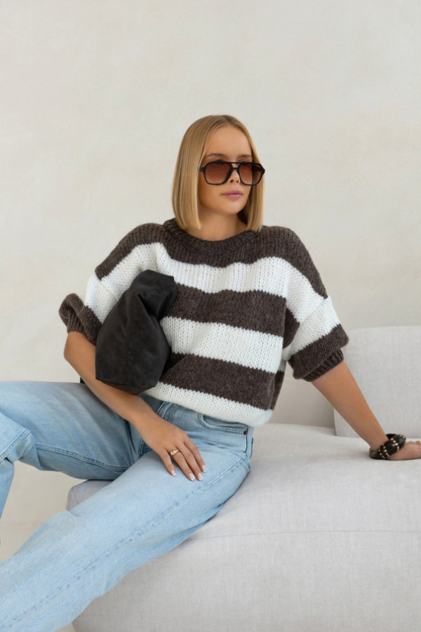 Krótki sweter w paski gabriella ciemne kakao-ecru