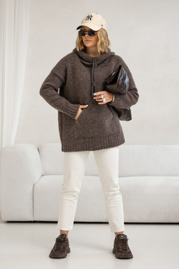 Sweter oversize z kapturem kangurka ciemne kakao