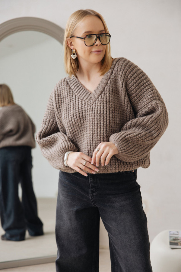 Sweter z dekoltem w serek isabella kakao