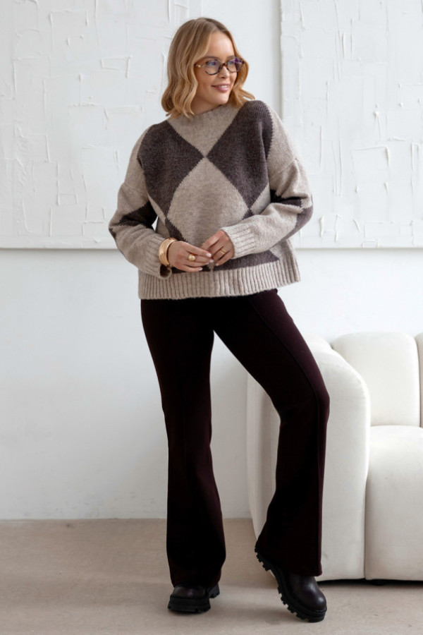 Sweter w romby anastasia beż-ciemne kakao